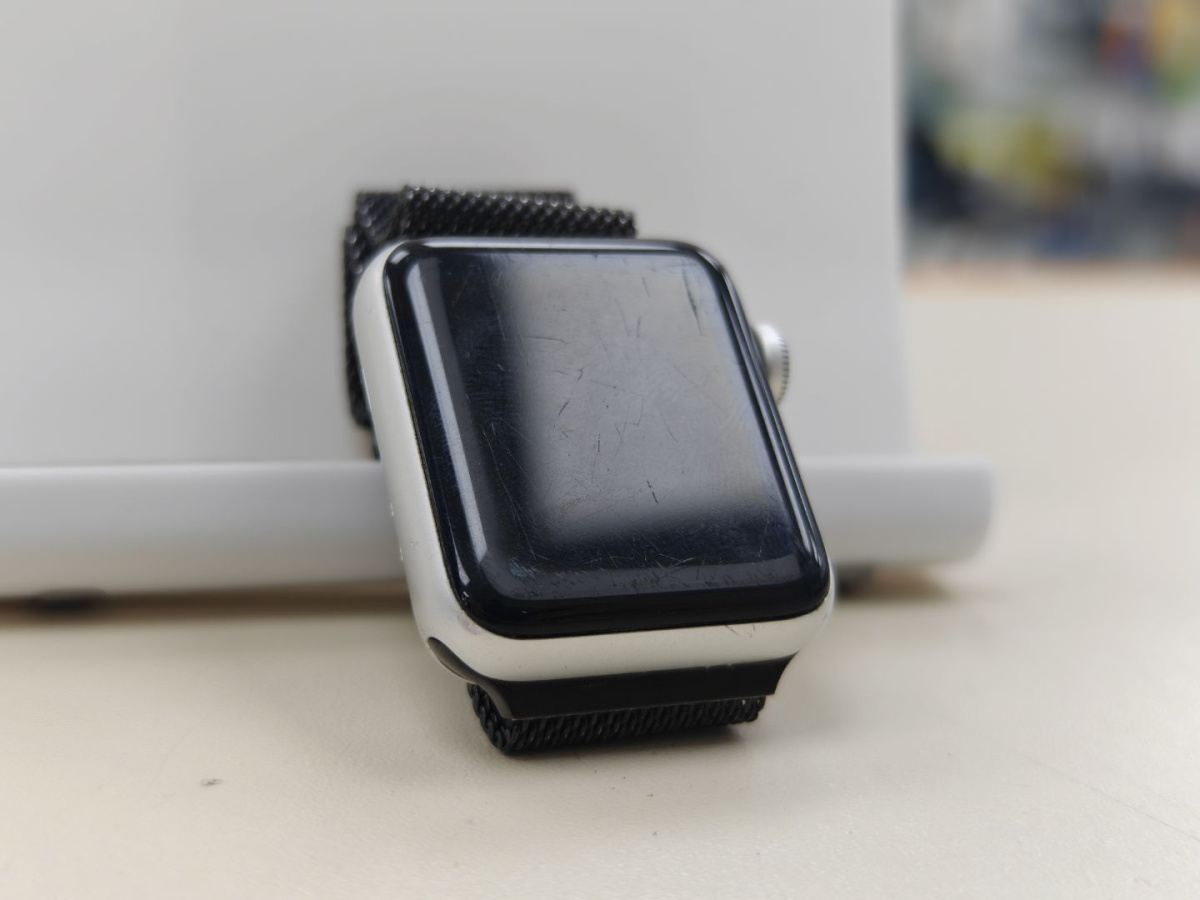 Смарт-часы Apple Watch Series 3 38 мм