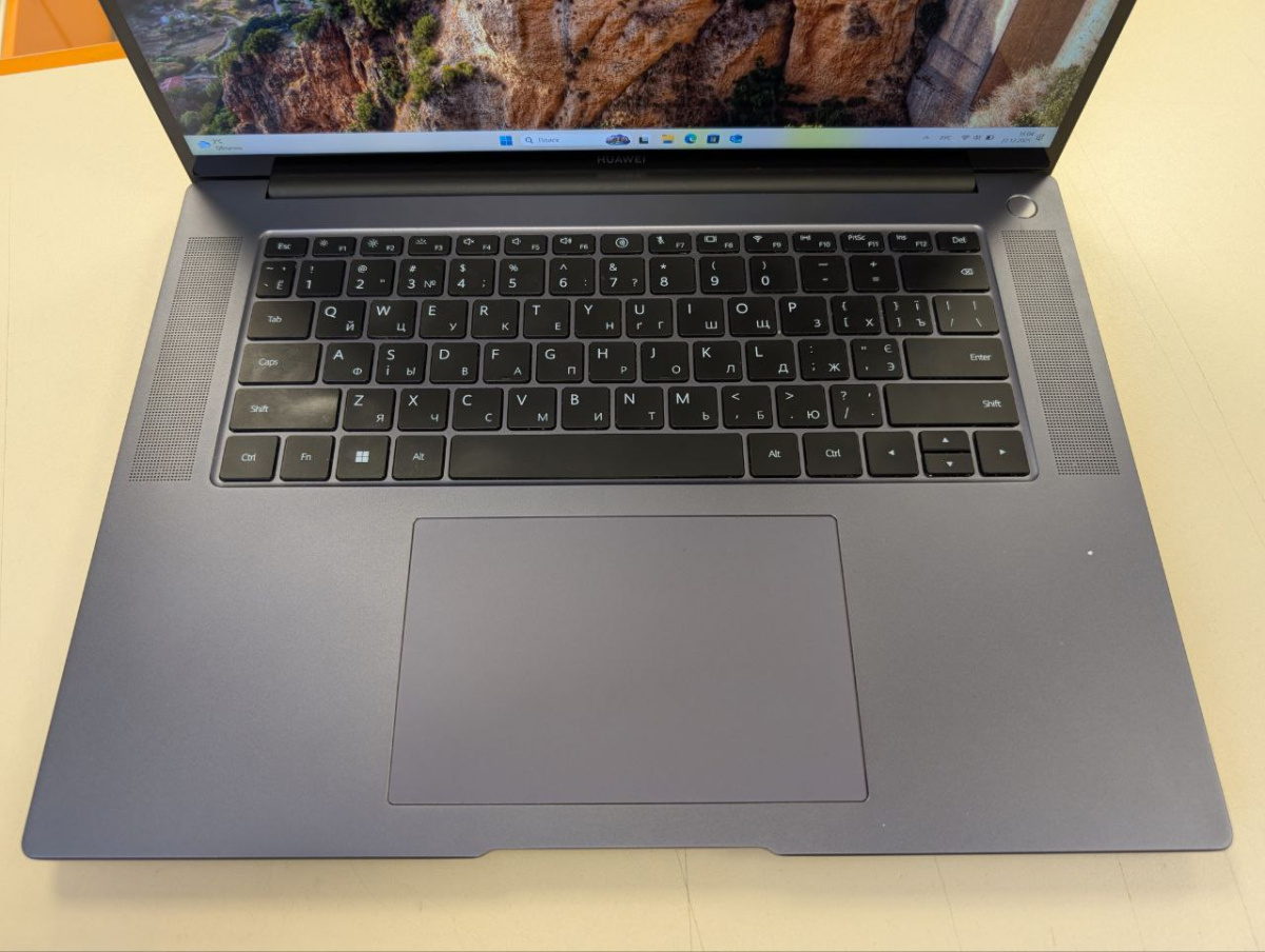 Ноутбук Huawei Cref-X; Core I7-12700H, Iris(R) Xe Graphics, 16 Гб, 1 Tb, Нет