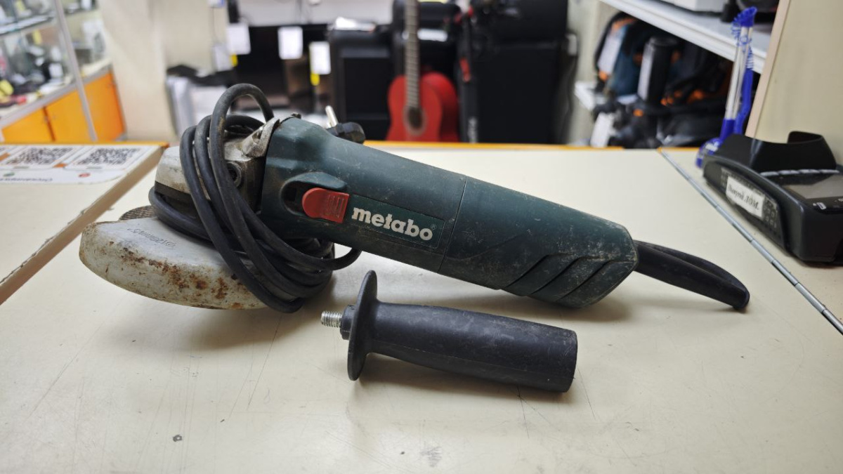 Угловая шлифмашина Metabo W 750-125;