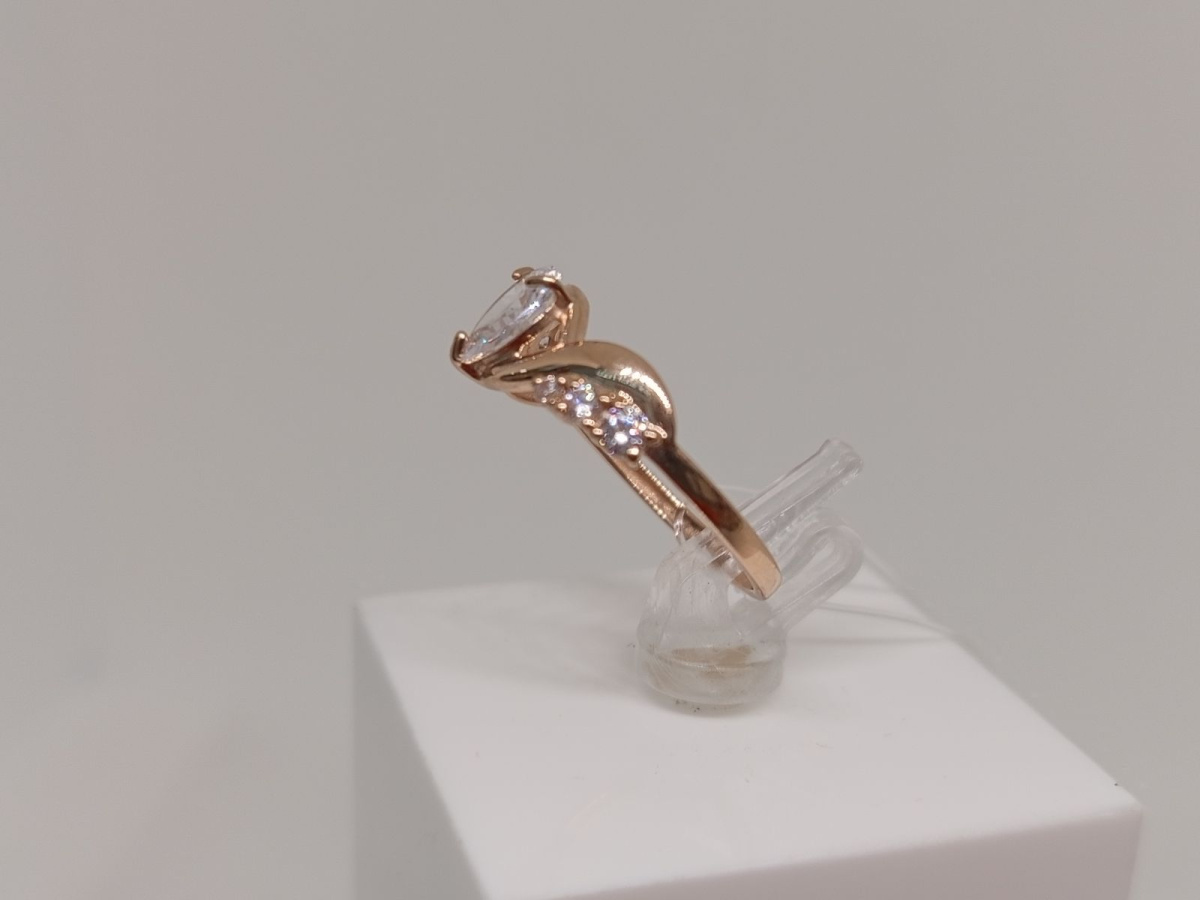 КОЛЬЦО С КАМНЯМИ (Au 585)