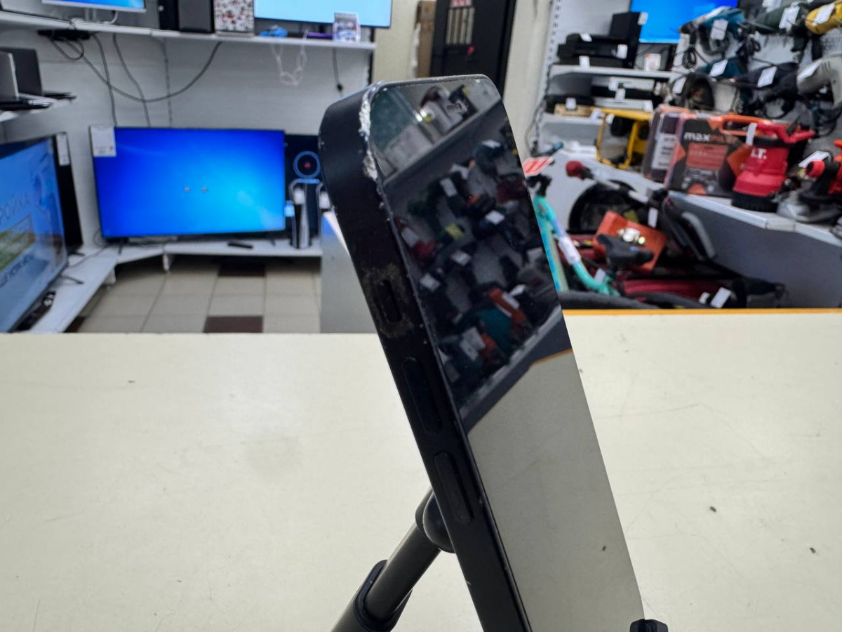 Смартфон Apple iPhone 12 64Gb