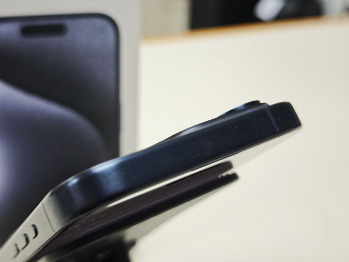 Смартфон Apple Iphone 15 Pro 128Gb