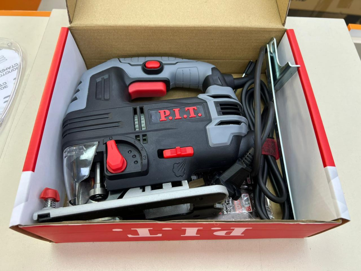 Лобзик P.I.T. PST70-C1