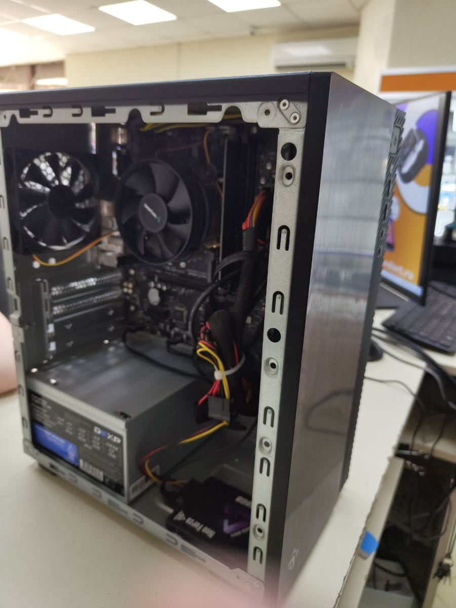Системный блок DEXP; Core i3-10100, HD Graphics, 8 Гб, 250 Гб, Нет