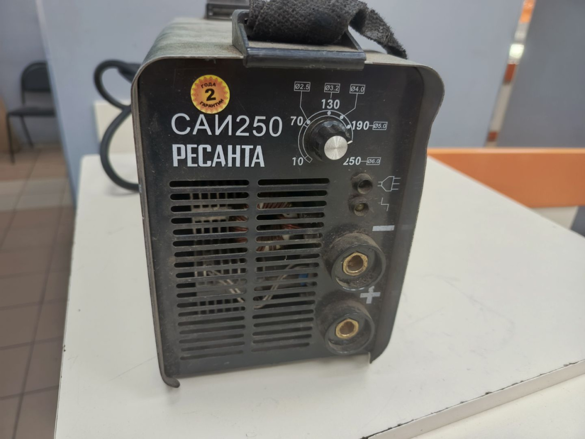 Сварочный аппарат Ресанта САИ 250 ПН