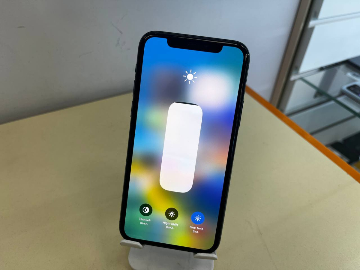 Смартфон Apple iPhone 11 Pro 64Gb