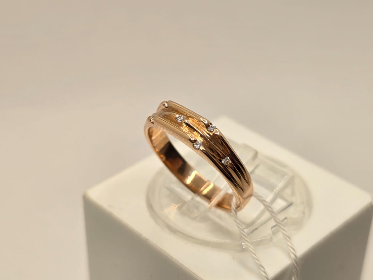 КОЛЬЦО С КАМНЯМИ (Au 585)