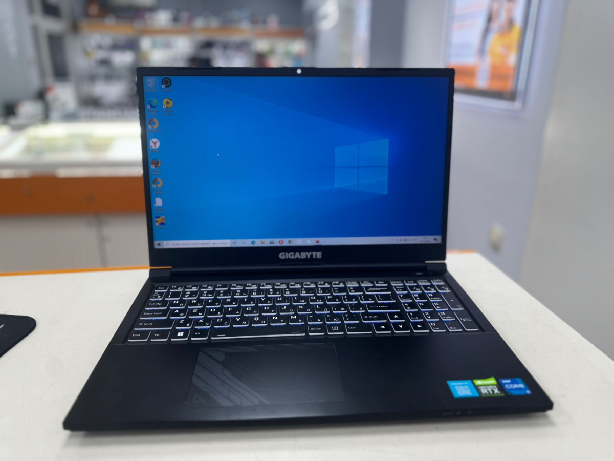 Ноутбук Gigabite; I5-12500H, GeForce RTX 3050, 16 Гб, 512 GB, Нет