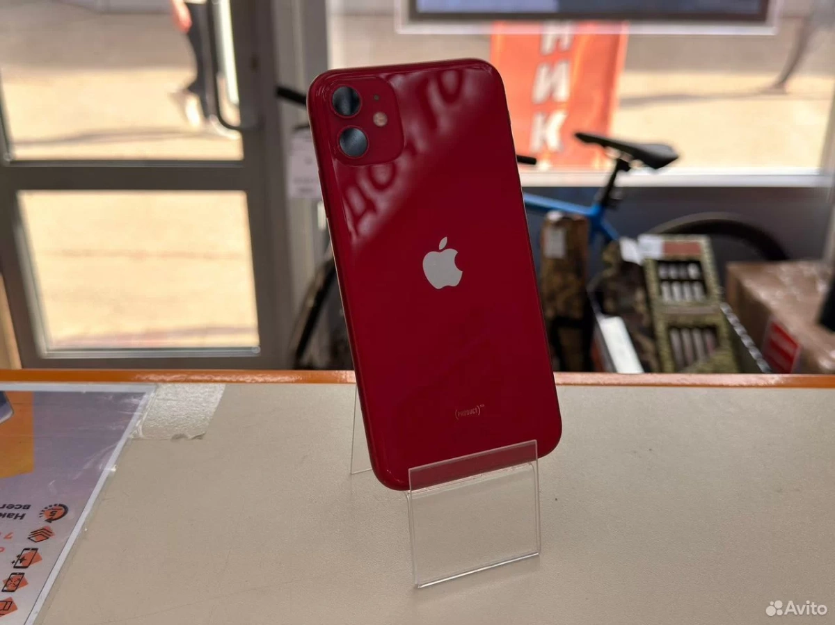 Смартфон Apple iPhone 11 64Gb