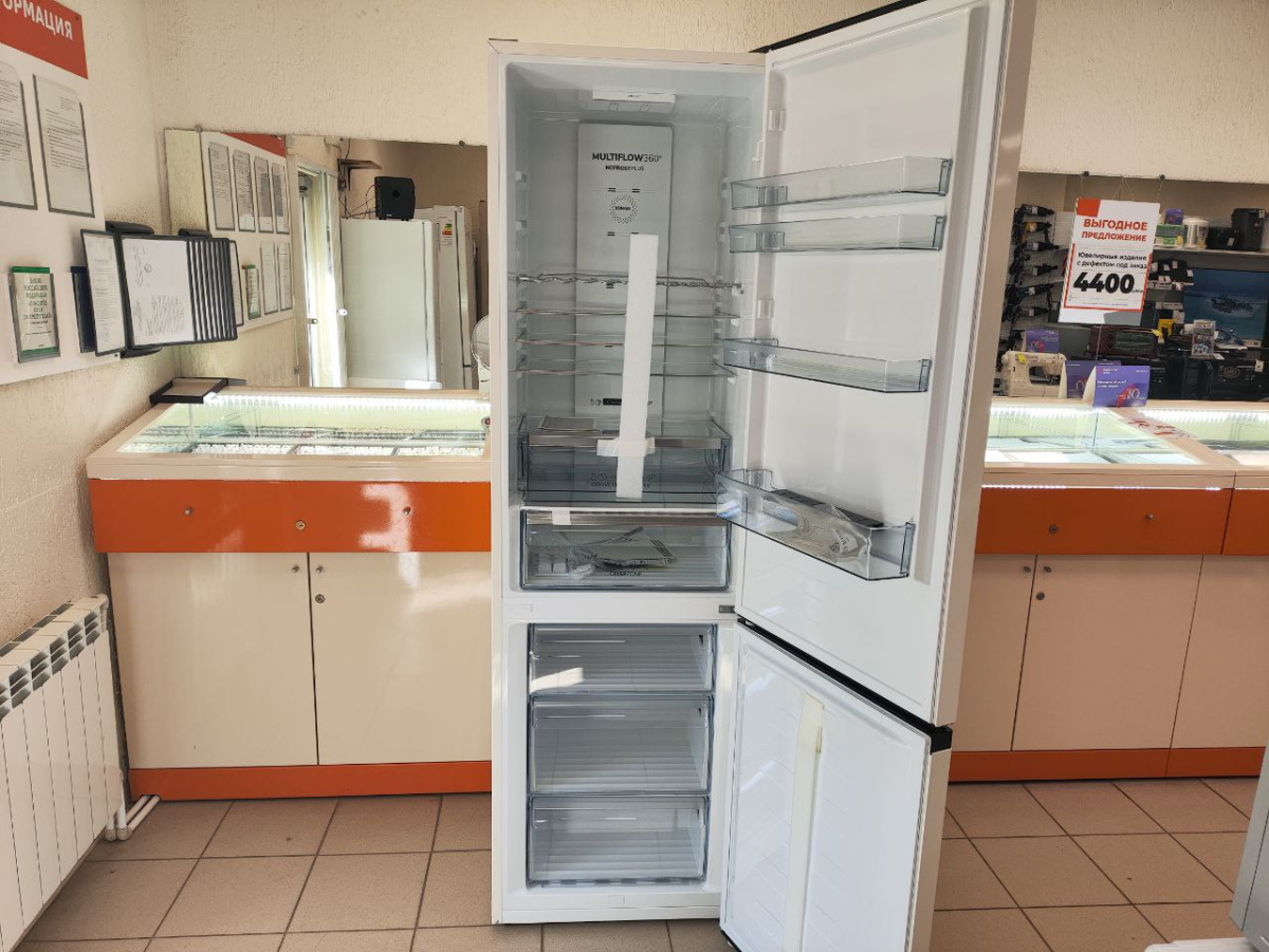 Холодильник Gorenje NRK6202Ac4