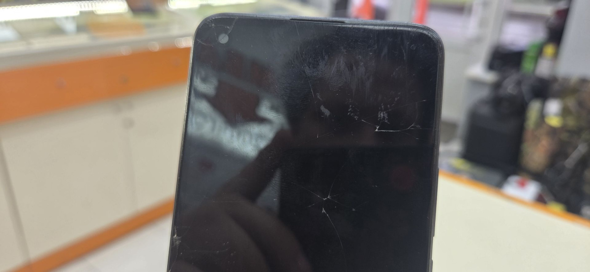 Смартфон Realme 8 6/128