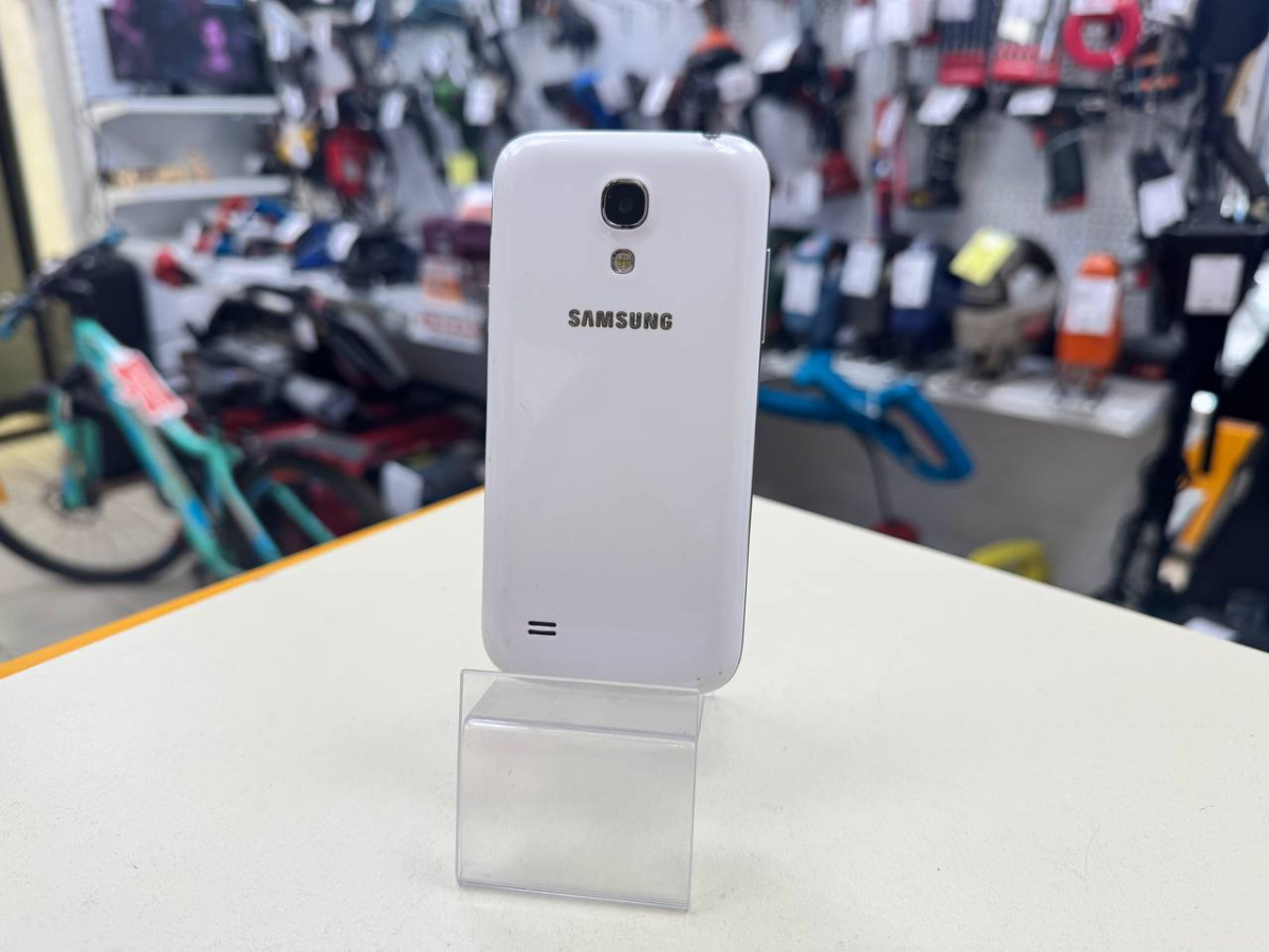 Смартфон Samsung GT-I9190