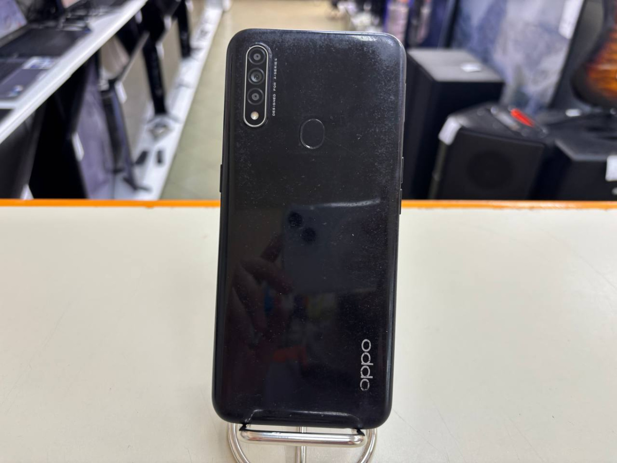 Смартфон Oppo A31