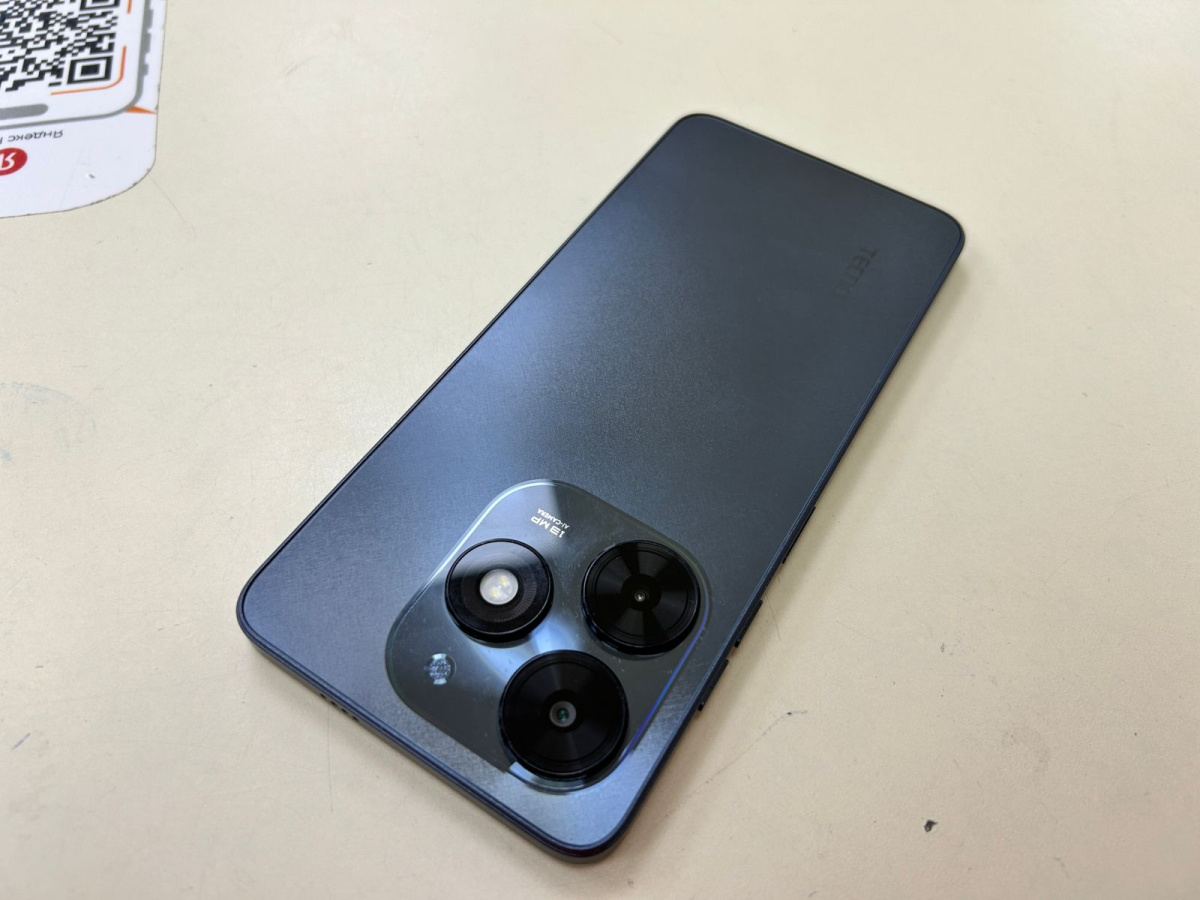 Смартфон Tecno Spark Go 2024 3/64