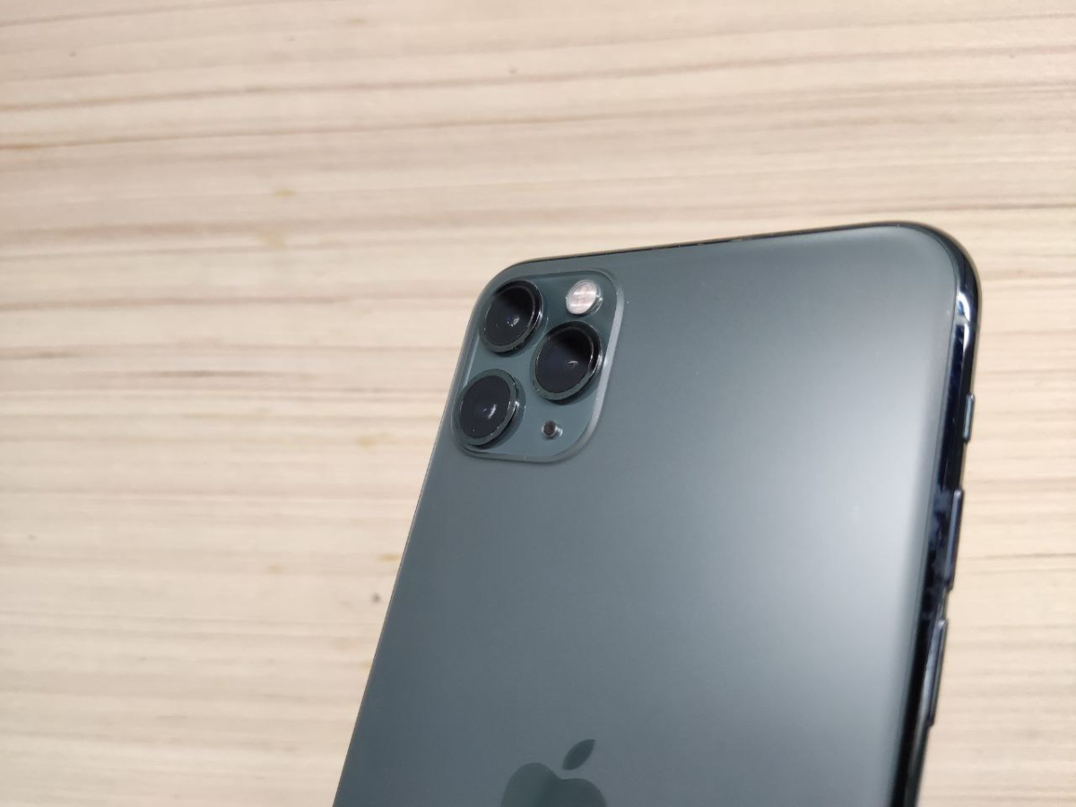Смартфон Apple IPhone 11 Pro Max 256Gb
