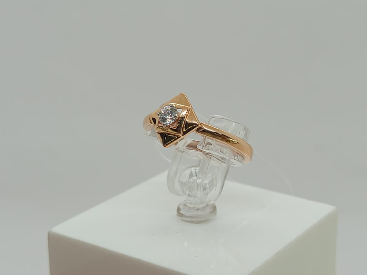 КОЛЬЦО С КАМНЕМ (Au 585)