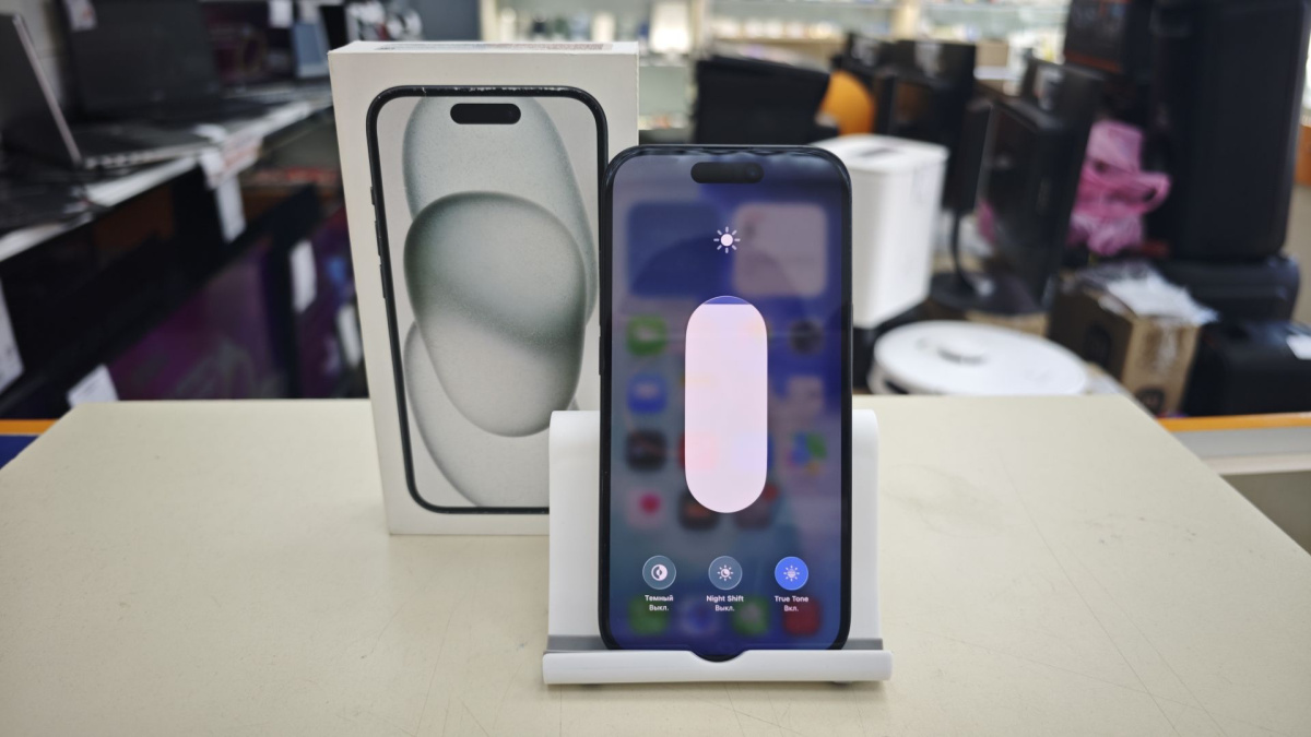 Смартфон Apple Iphone 15 128Gb