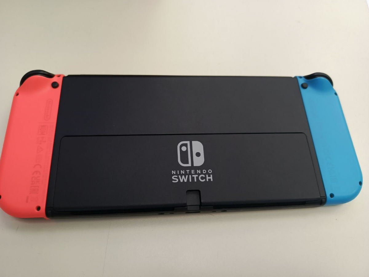 Игровая приставка Nintendo Switch Oled