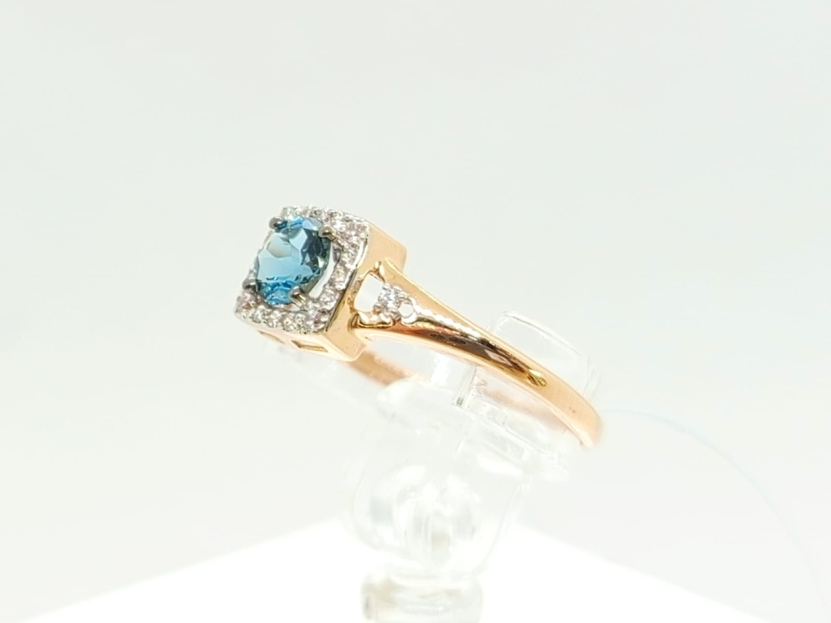 КОЛЬЦО ЛОНДОН ТОПАЗ с камнями (Au 585)