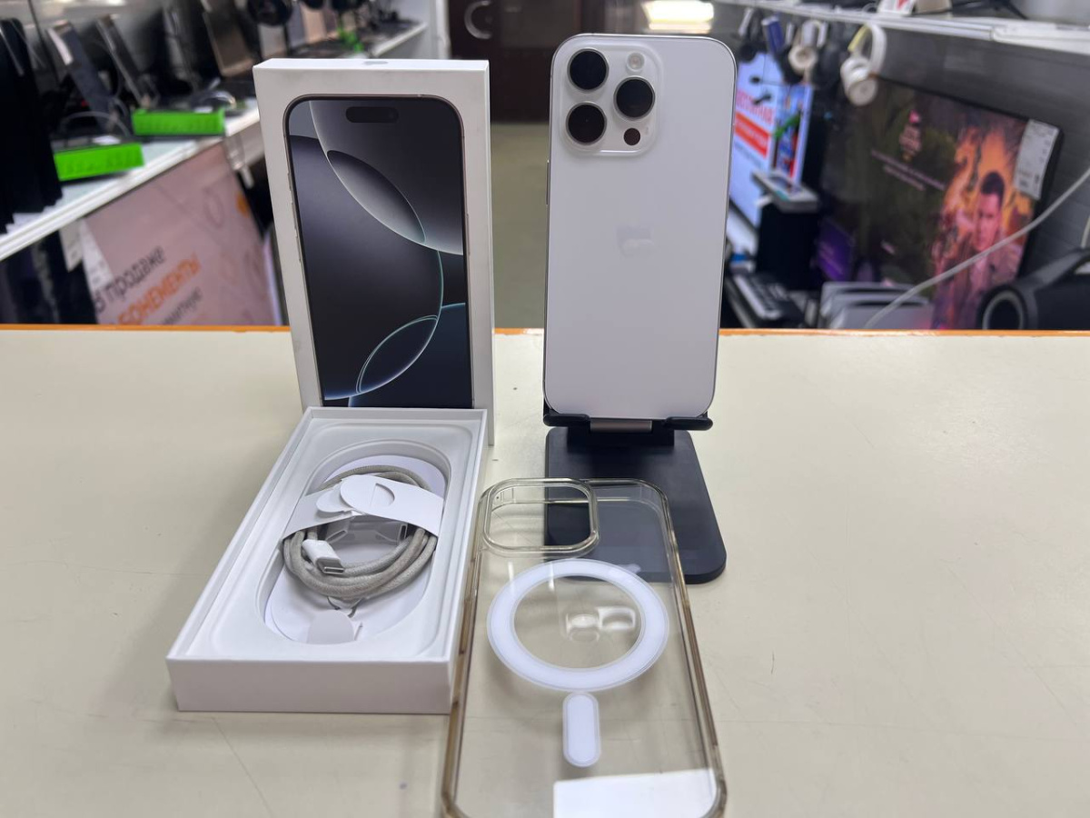 Смартфон Apple Iphone 16 Pro 128Gb