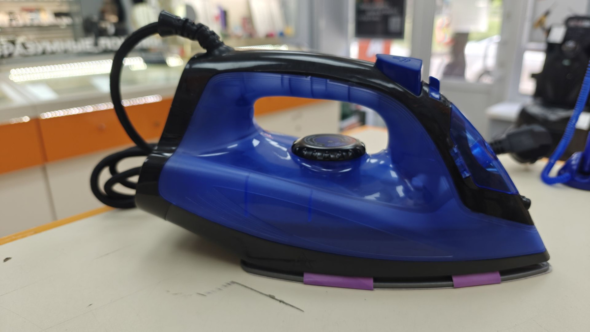 Утюг Centek CT-2360