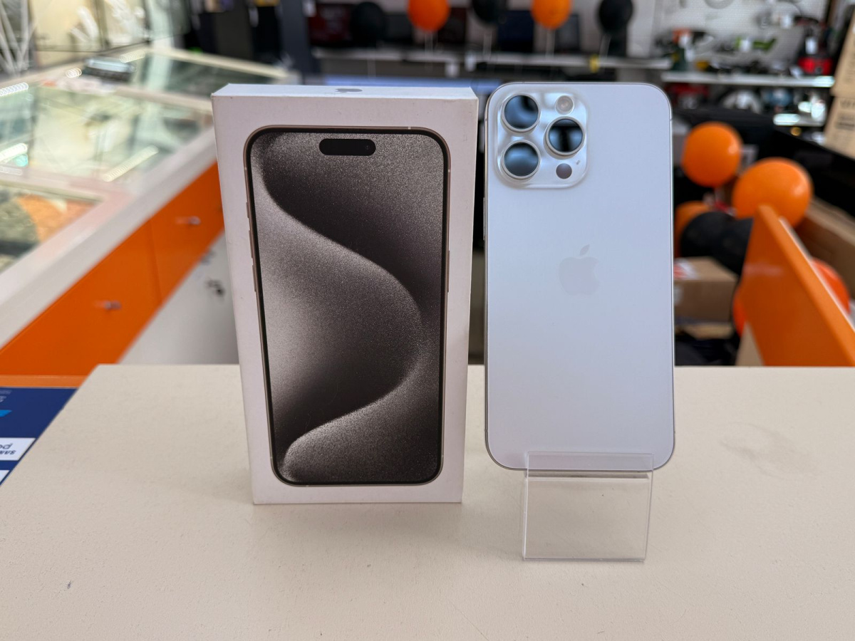 Смартфон Apple iPhone 15 Pro Max 256Gb