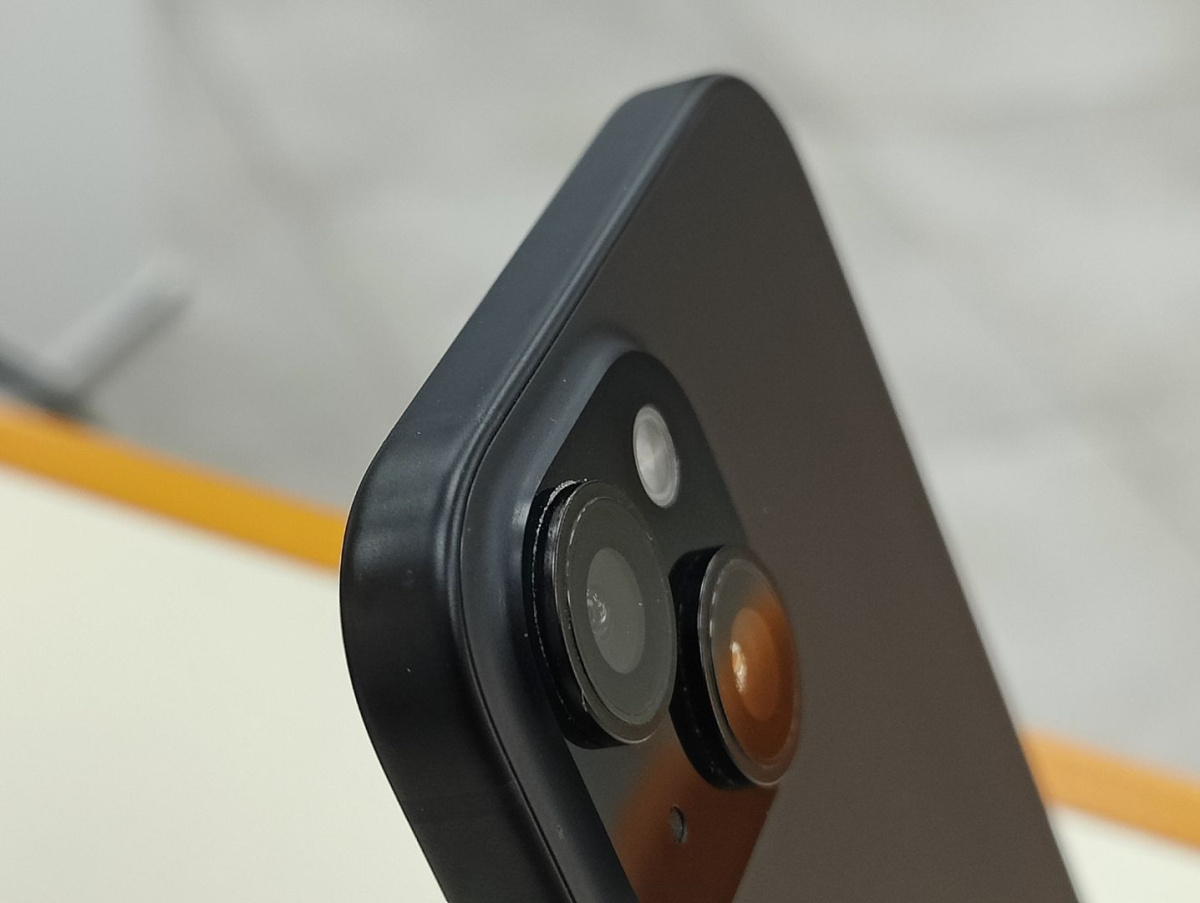 Смартфон Apple Iphone 15 128Gb