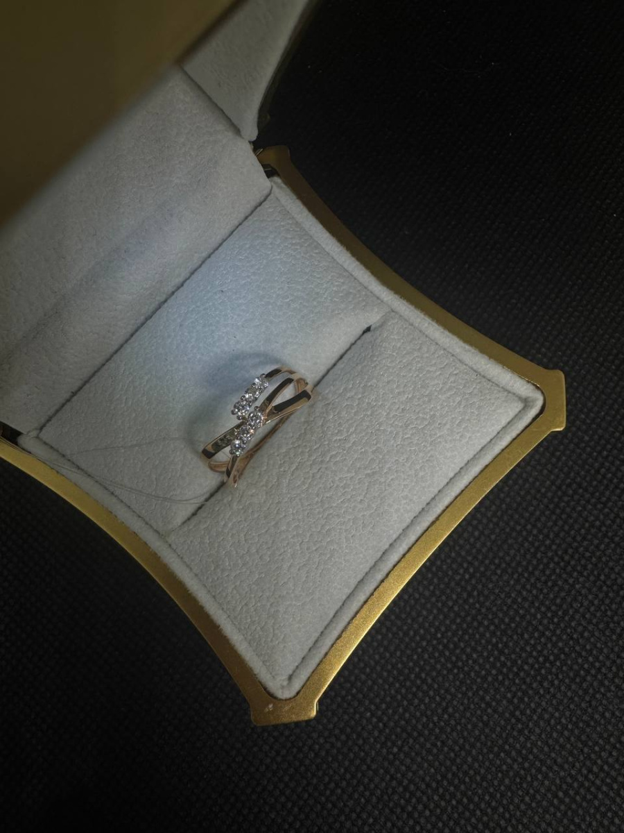 КОЛЬЦО С КАМНЯМИ (Au 585)