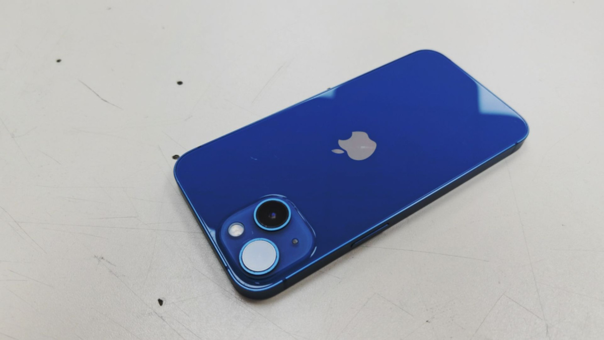 Смартфон Apple iPhone 13 128Gb