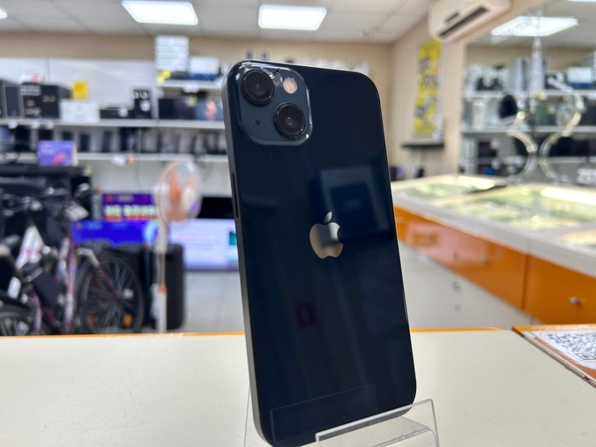 Смартфон Apple iPhone 13 256Gb
