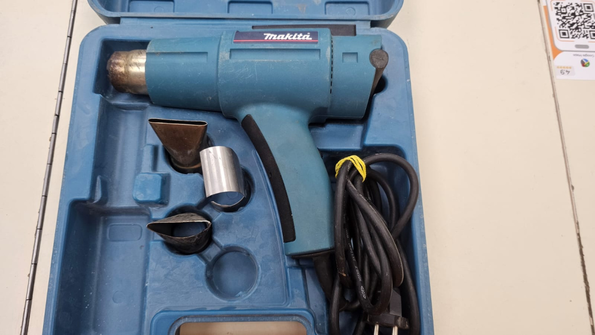 Строительный фен Makita HG 5002;