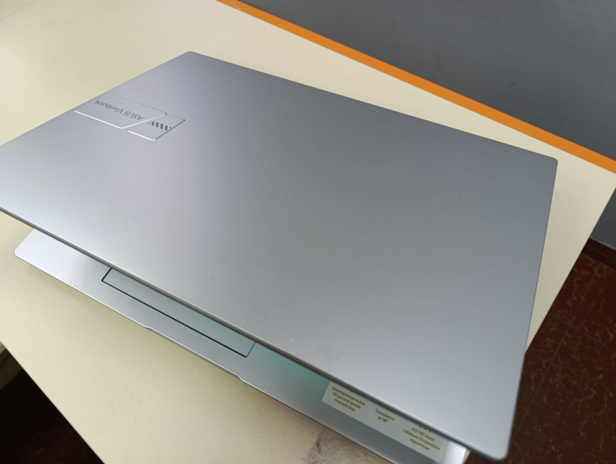 Ноутбук ASUS ASUS VivoBook 16 M1605Y; 5-5625u, Radeon Graphics, 8 Гб, 500 Гб, Нет