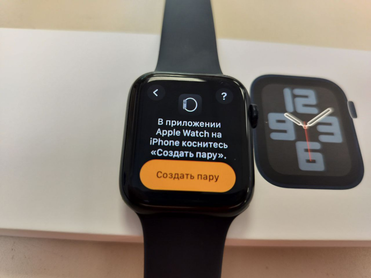 Смарт-часы Apple Watch SE 2022 44mm
