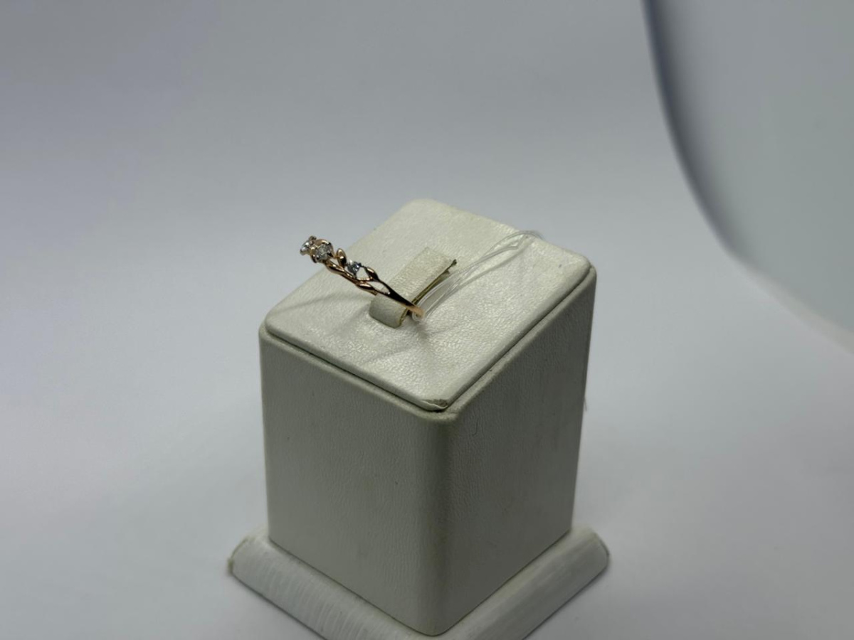 КОЛЬЦО С КАМНЯМИ (Au 585)