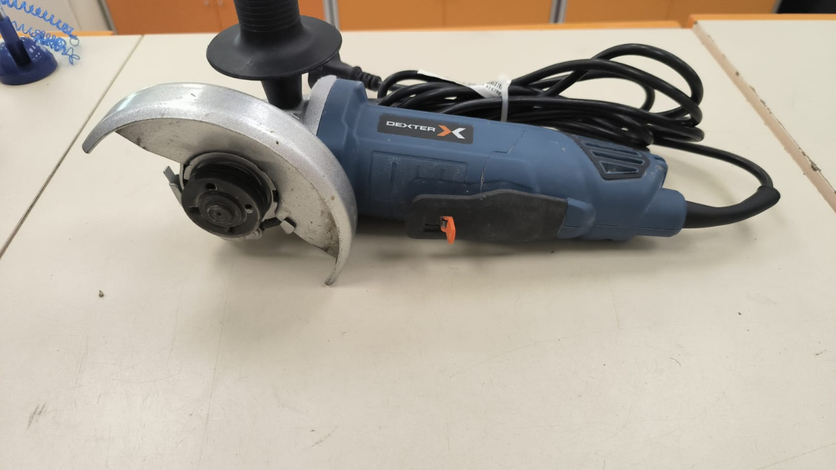 Угловая шлифмашина Dexter 800AG2-125.5