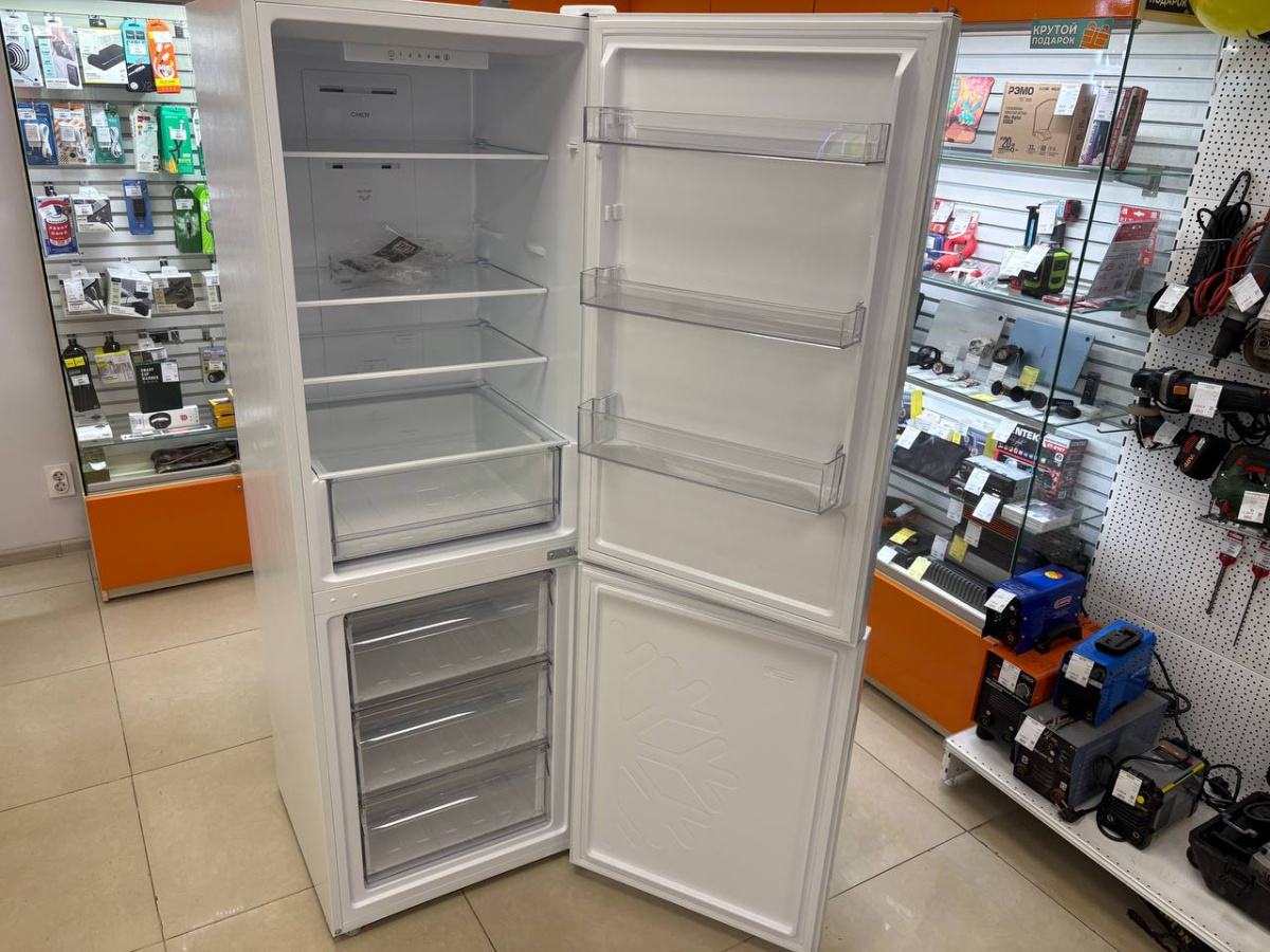 Холодильник Candy CCRN6180W