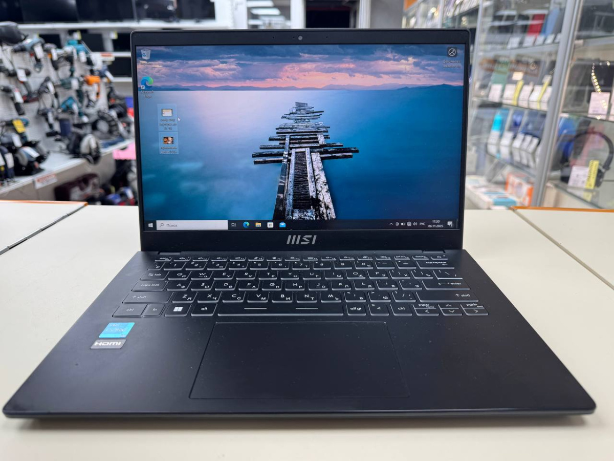 Ноутбук MSI Modern 14 C12M-233XRU; Core i3-1215U, Intel UHD Graphics, 8 Гб, 240 Гб, Нет