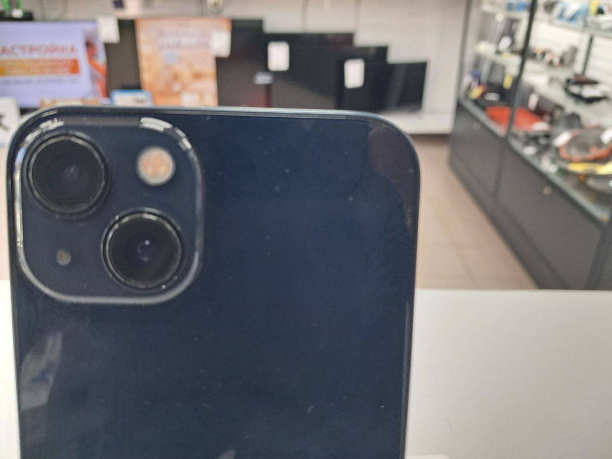 Смартфон Apple iPhone 13 128Gb