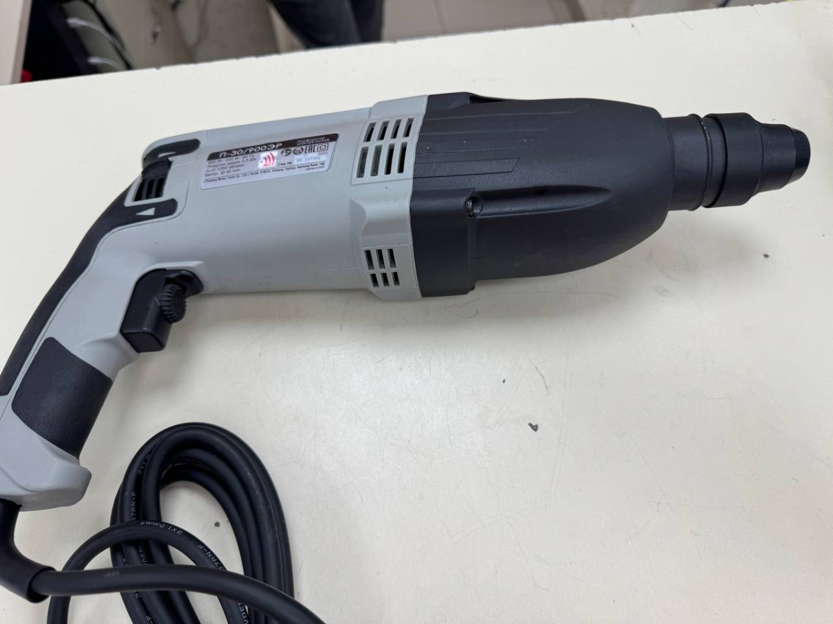 Перфоратор Интерскол П-30/900ЭР (86.1.0.00)