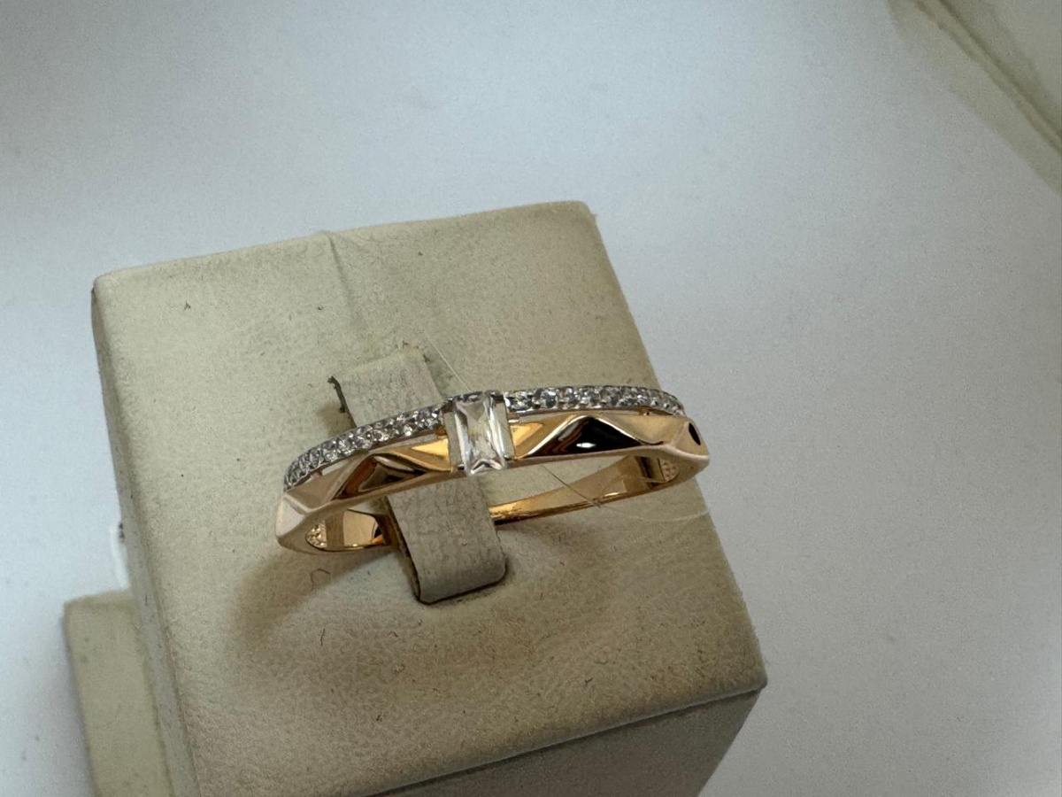 КОЛЬЦО С КАМНЯМИ (Au 585)