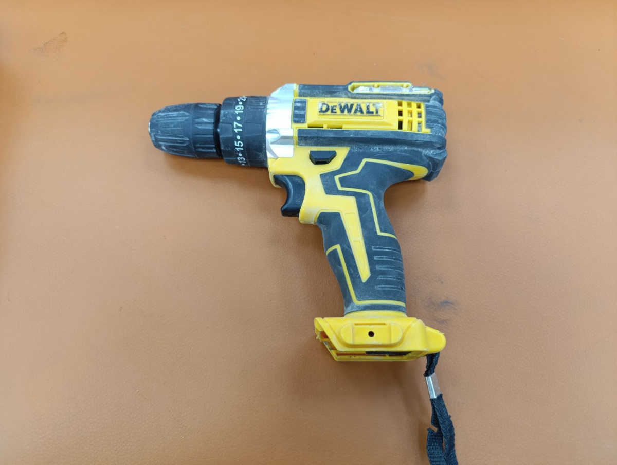 Шуруповерт Dewalt 18-25 n.m