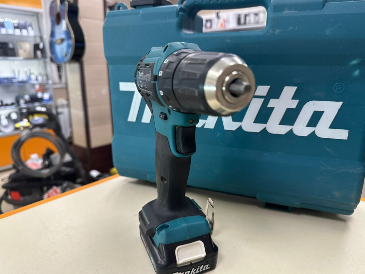 Шуруповерт Makita DF333D