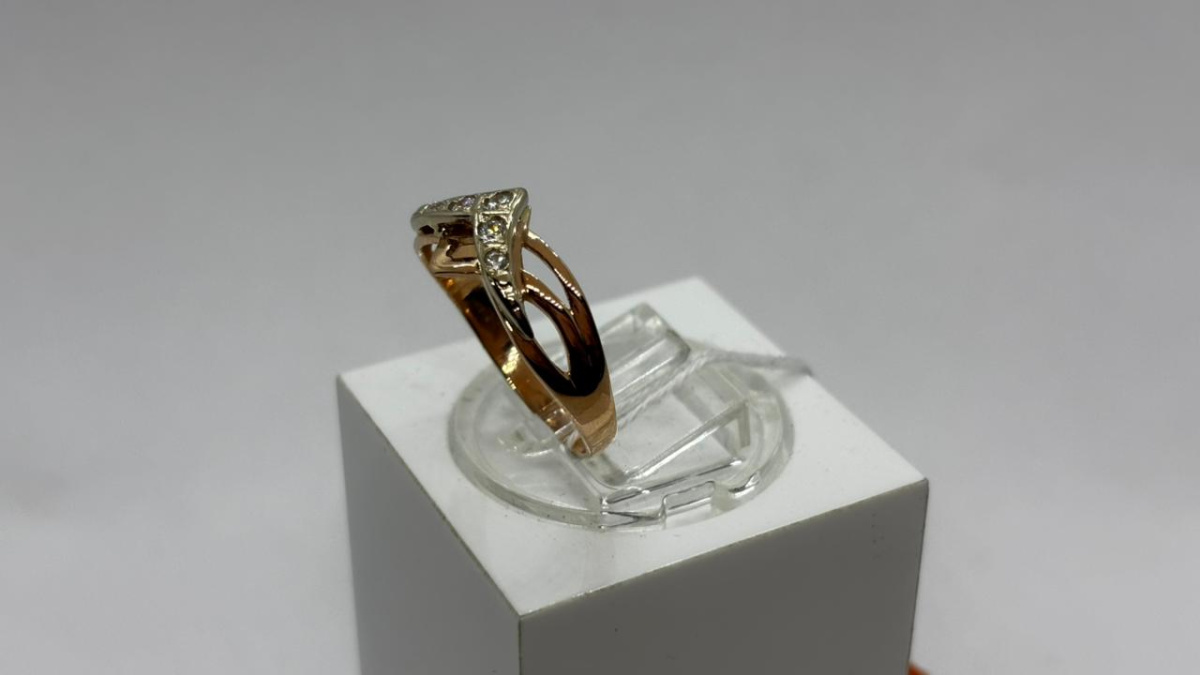 КОЛКМИ585 КОЛЬЦО С КАМНЯМИ (Au 585)
