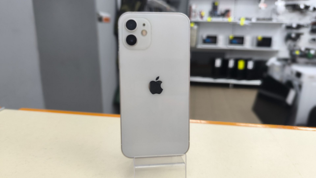 Смартфон Apple iPhone 12 128Gb
