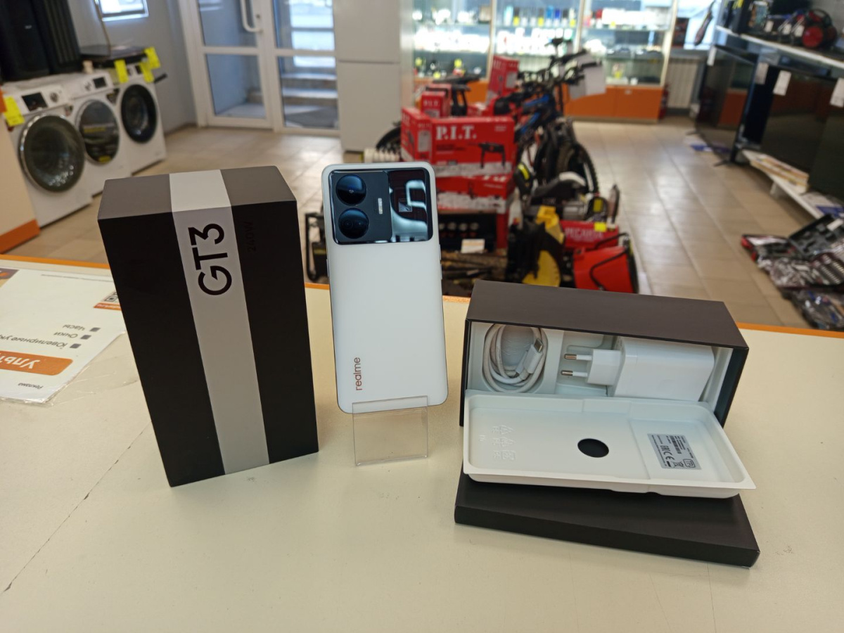 Смартфон Realme GT3 240W  16/1Tb