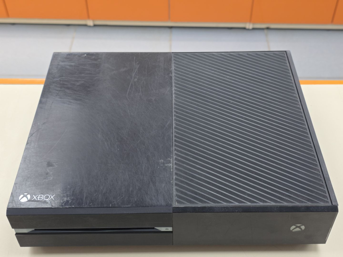 Игровая приставка Xbox One 500Gb