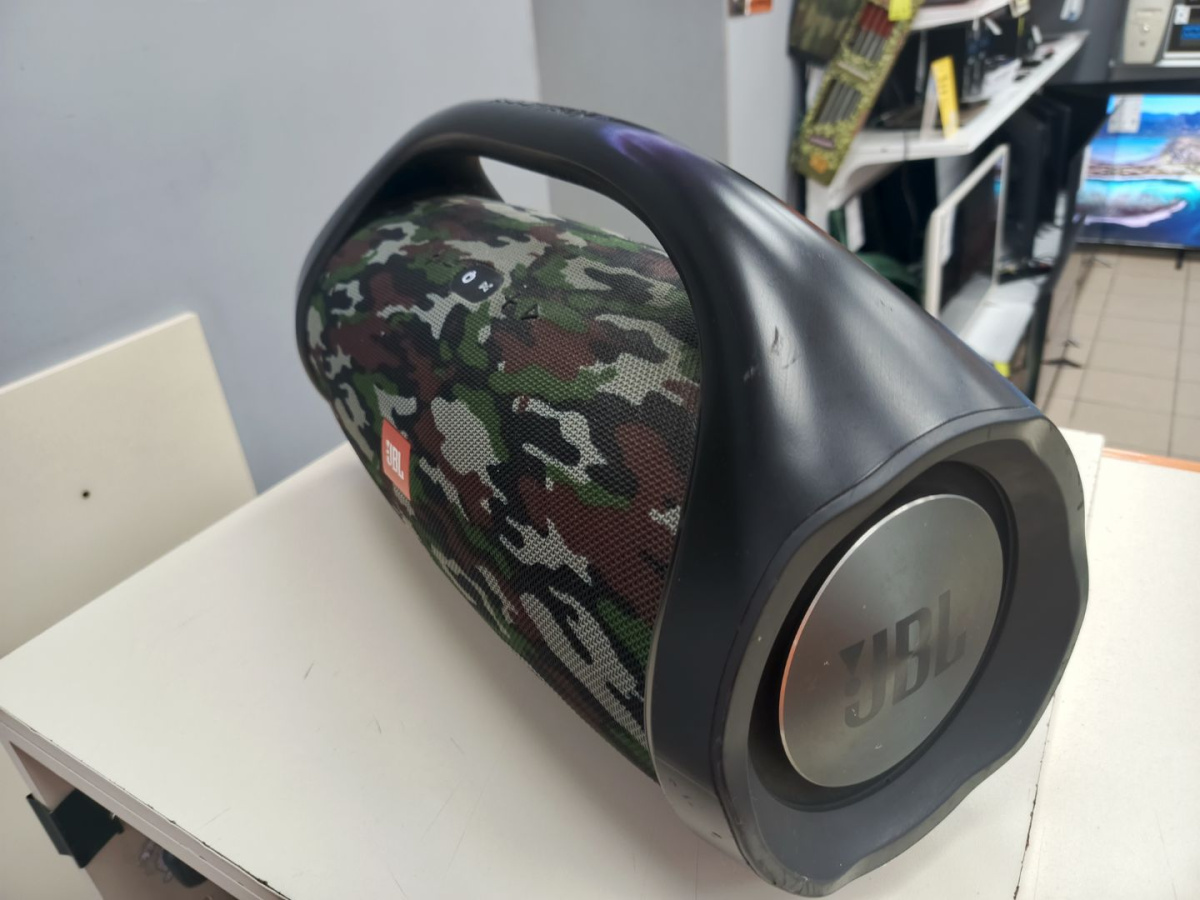 Портативная акустика JBL Boombox