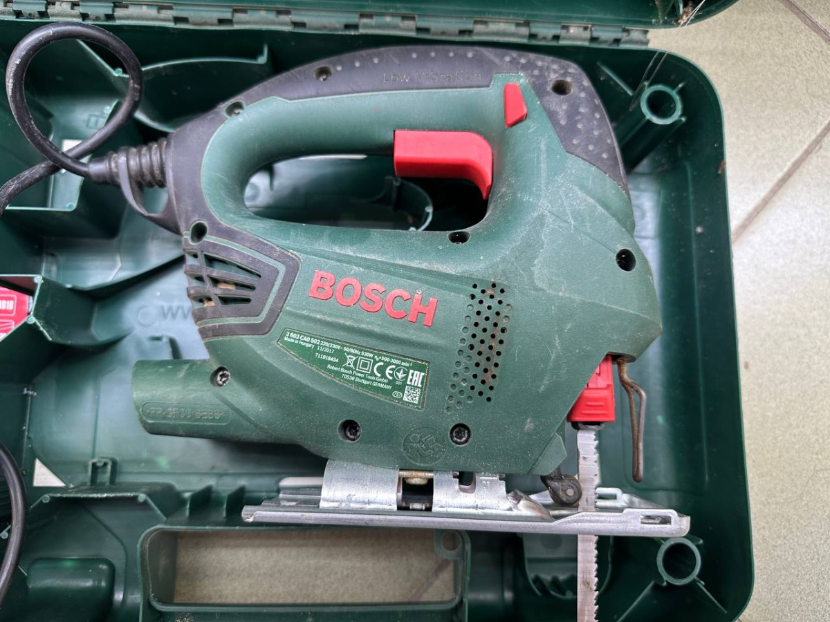 Лобзик Bosch PST 750 PE