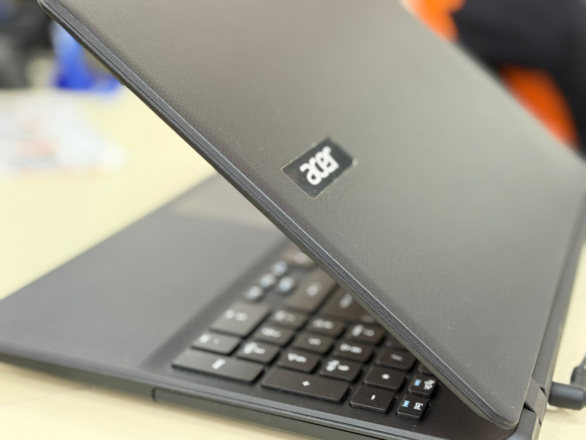 Ноутбук Acer; Celeron N3060, HD Graphics, 2 Гб, 512 GB, Нет