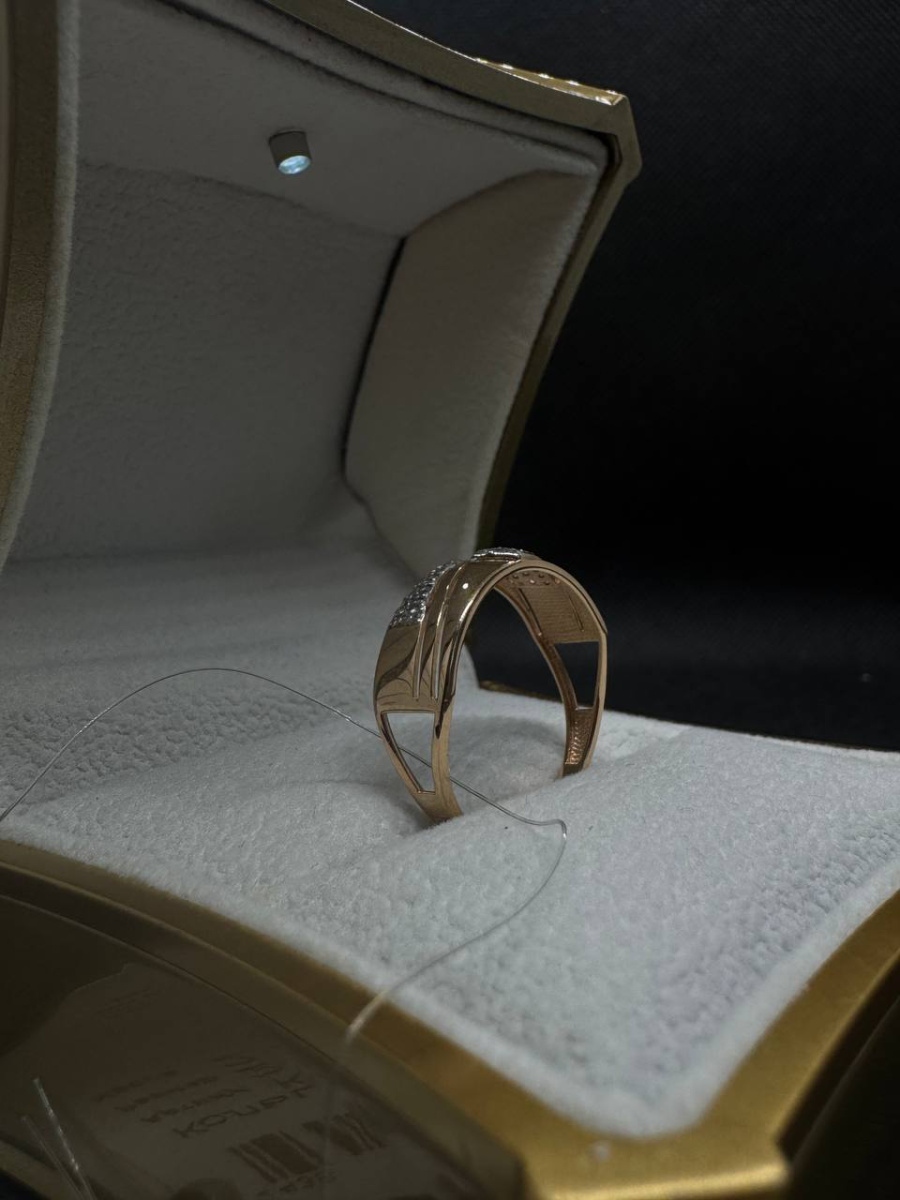 КОЛЬЦО С КАМНЯМИ (Au 585)